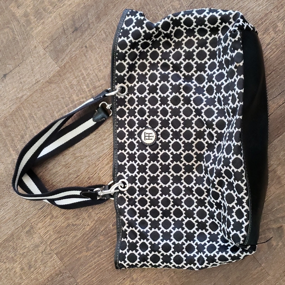 Tommy Hilfiger purse
